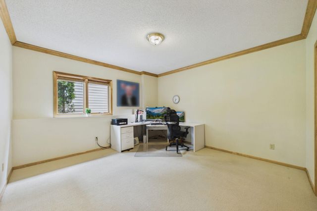 14897 Valley View Road, Eden Prairie, MN 55344
