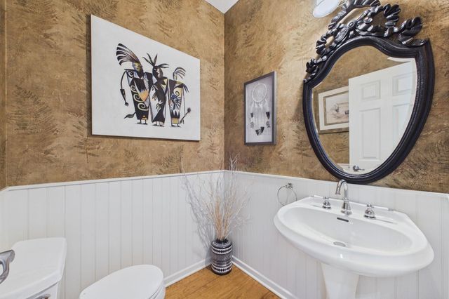 14897 Valley View Road, Eden Prairie, MN 55344