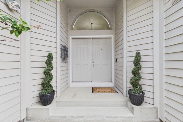 14897 Valley View Road, Eden Prairie, MN 55344