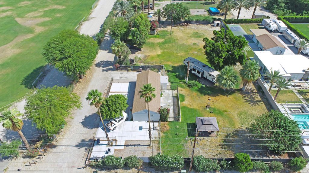 Image 16 of property listing at 81514 Avenue 50, Indio, CA 92201
