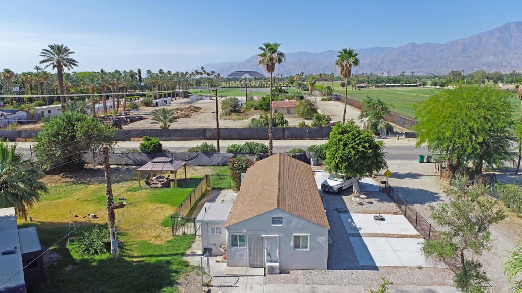 Image 19 of property listing at 81514 Avenue 50, Indio, CA 92201