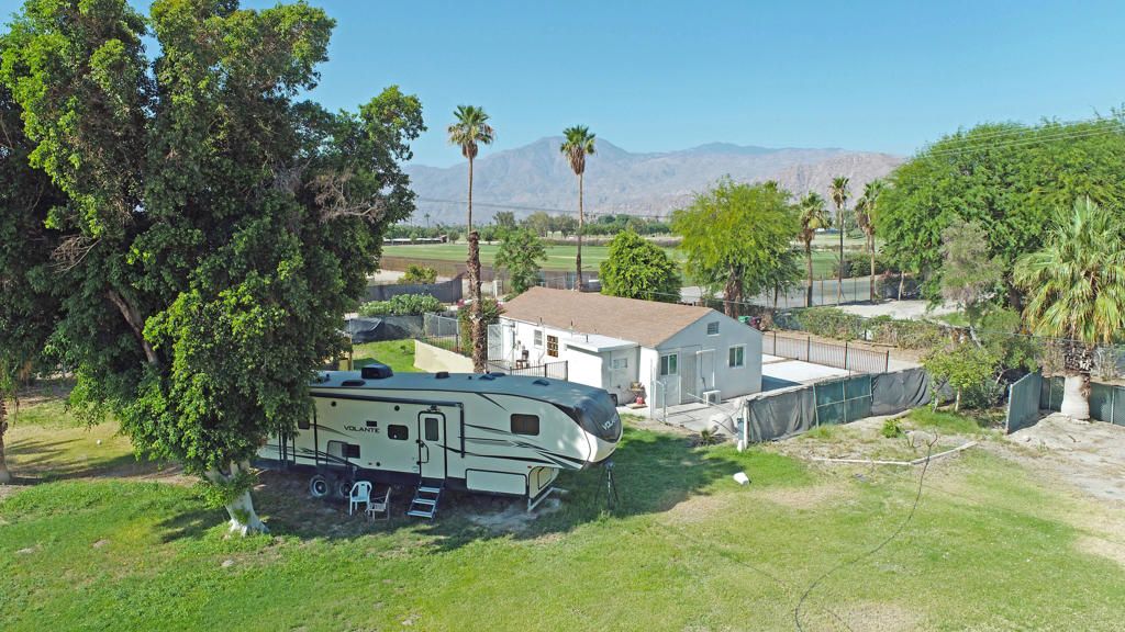 Image 20 of property listing at 81514 Avenue 50, Indio, CA 92201