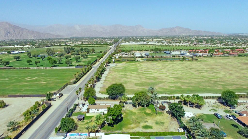 Image 5 of property listing at 81514 Avenue 50, Indio, CA 92201