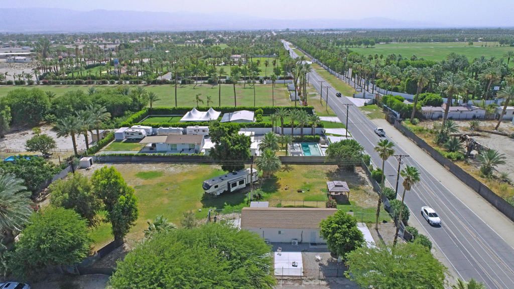 Image 7 of property listing at 81514 Avenue 50, Indio, CA 92201