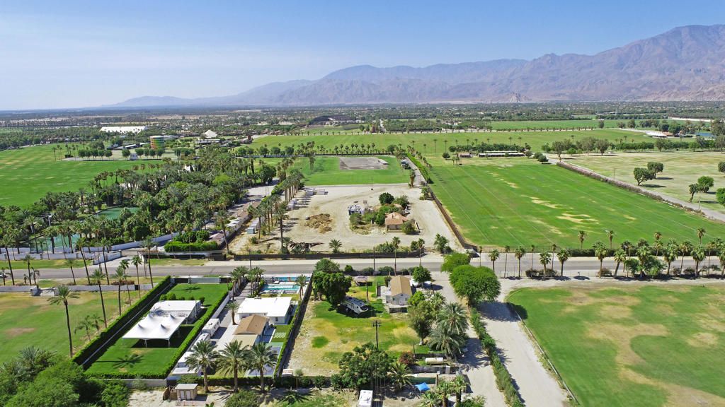 Image 9 of property listing at 81514 Avenue 50, Indio, CA 92201
