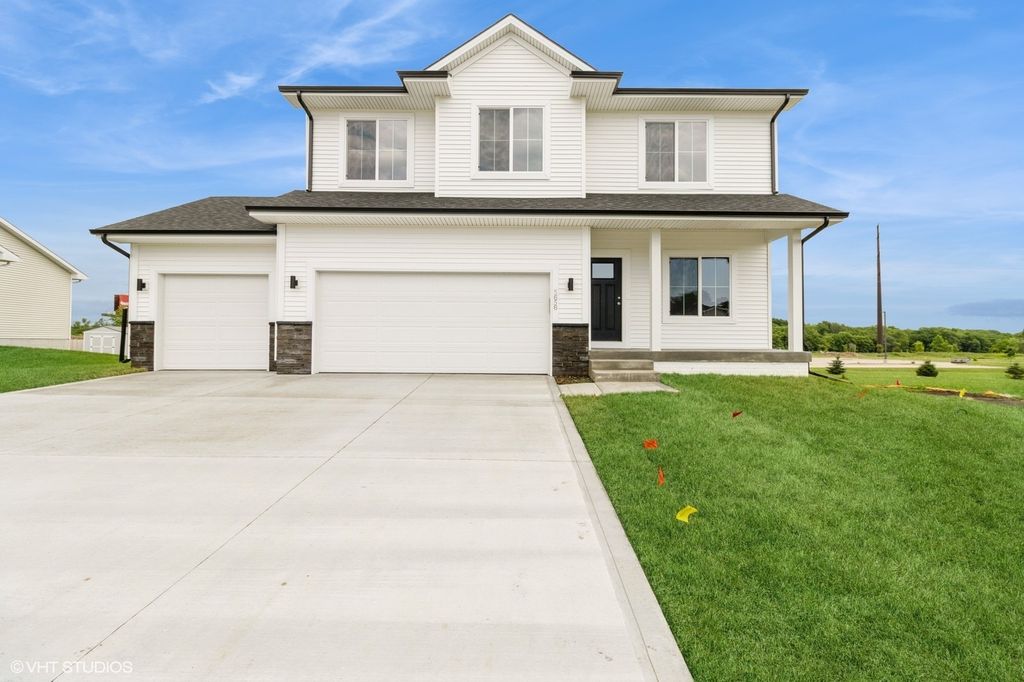 5656 Brook View Avenue, Des Moines, IA 50317