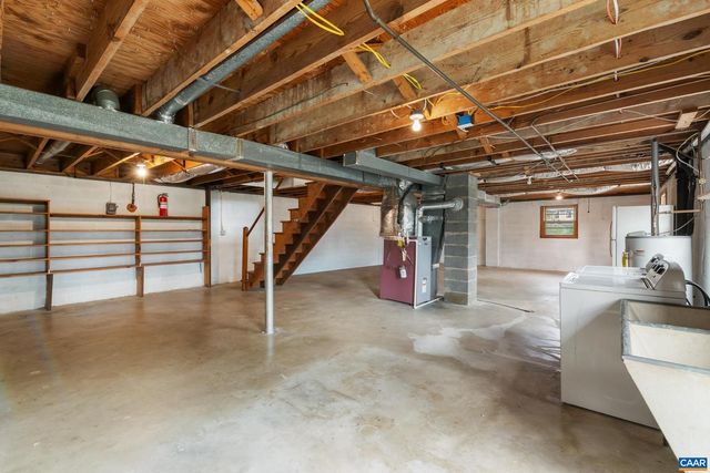 6459 HILLSBORO LN, Crozet, VA 22932