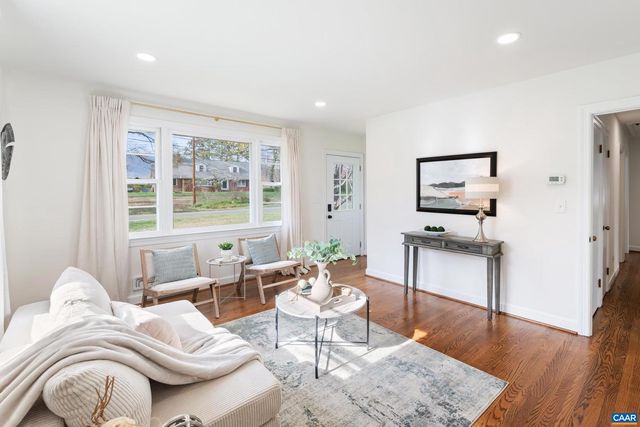 6459 HILLSBORO LN, Crozet, VA 22932