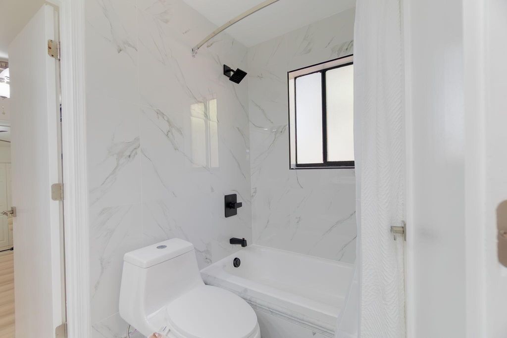 Image 18 of property listing at 11892 Sturbridge Lane, Wellington, FL 33414