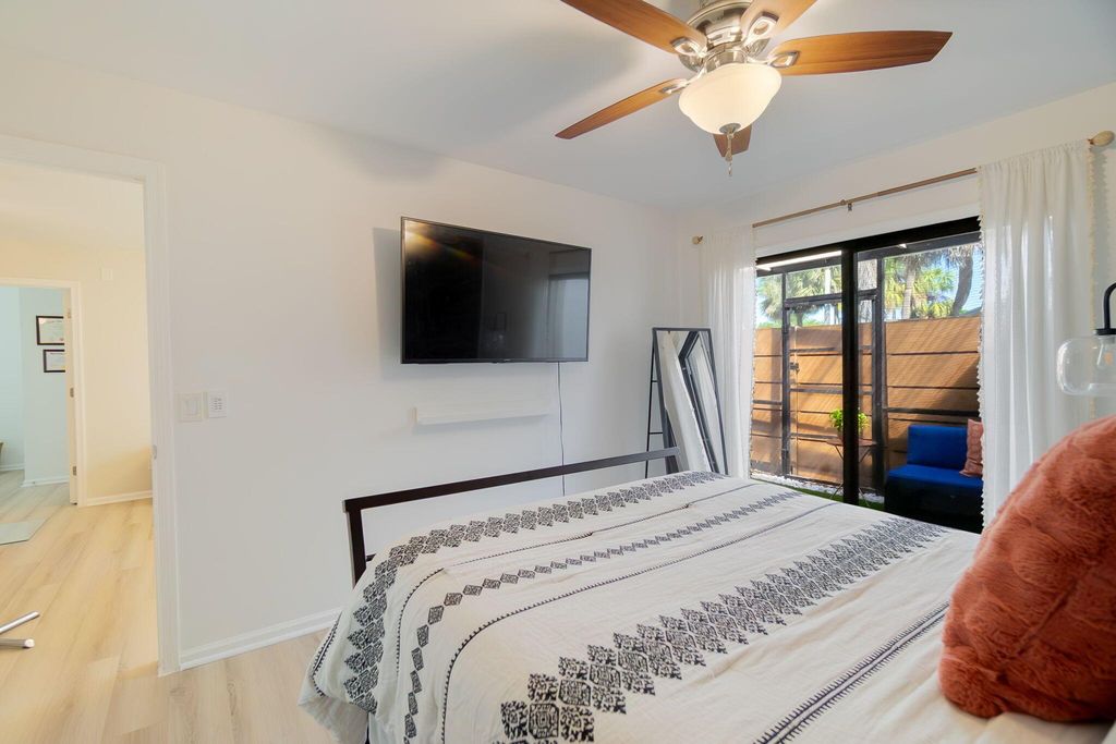 Image 22 of property listing at 11892 Sturbridge Lane, Wellington, FL 33414
