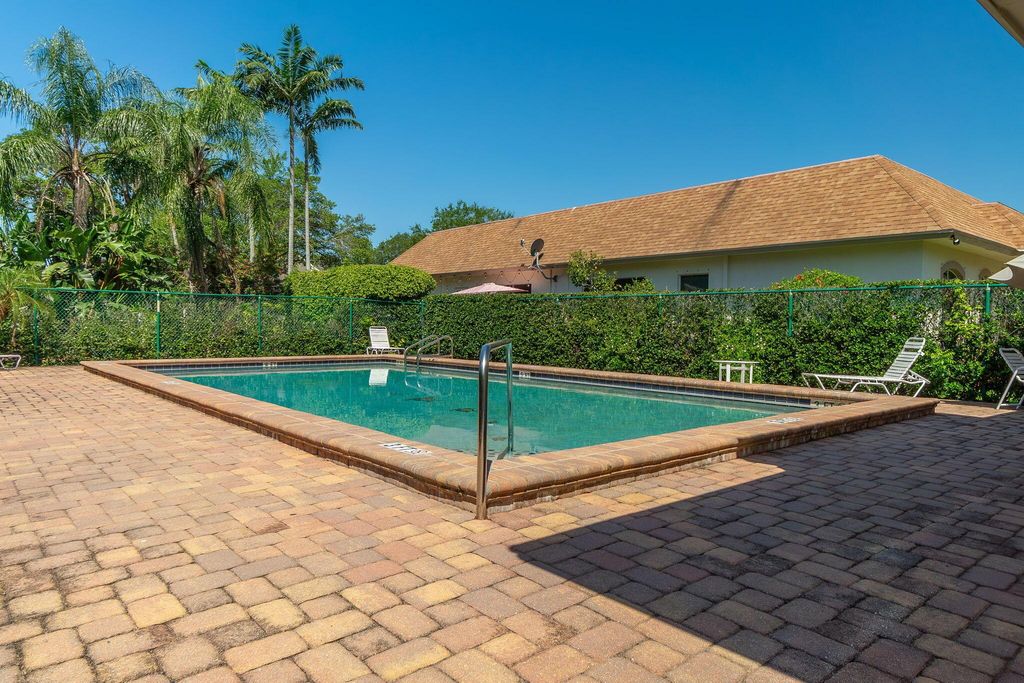 Image 26 of property listing at 11892 Sturbridge Lane, Wellington, FL 33414