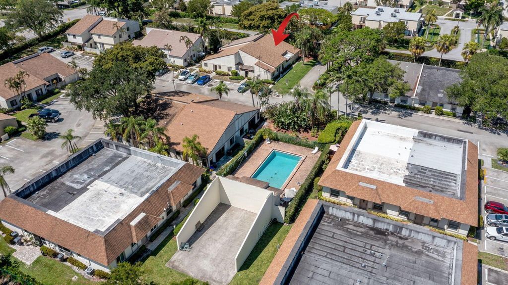 Image 30 of property listing at 11892 Sturbridge Lane, Wellington, FL 33414