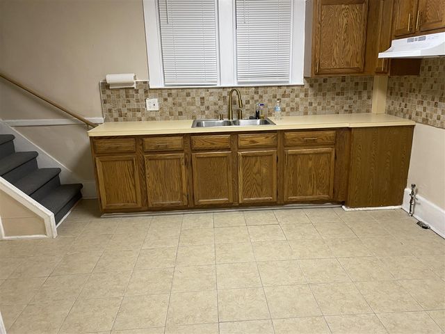 36 Brighton Street, Highland Park, MI 48203