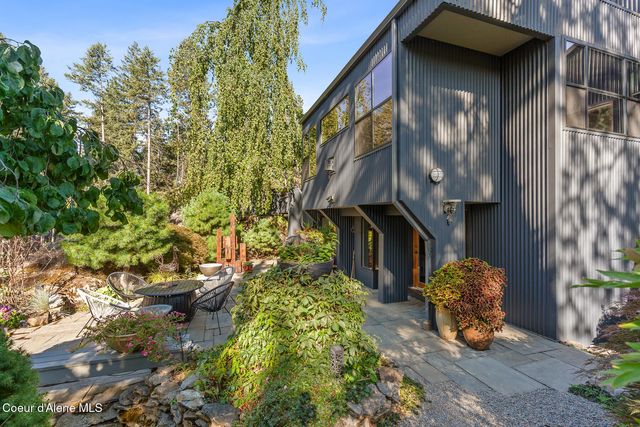 355 S Hidden Cove RD, Coeur D'alene, ID 83814