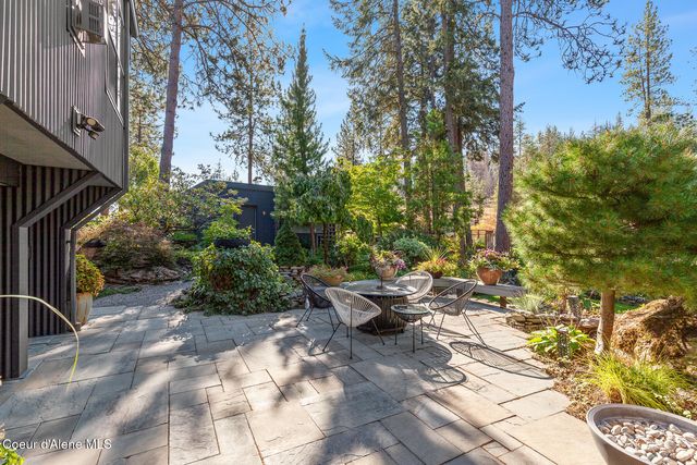 355 S Hidden Cove RD, Coeur D'alene, ID 83814