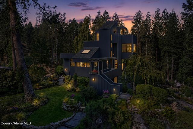355 S Hidden Cove RD, Coeur D'alene, ID 83814