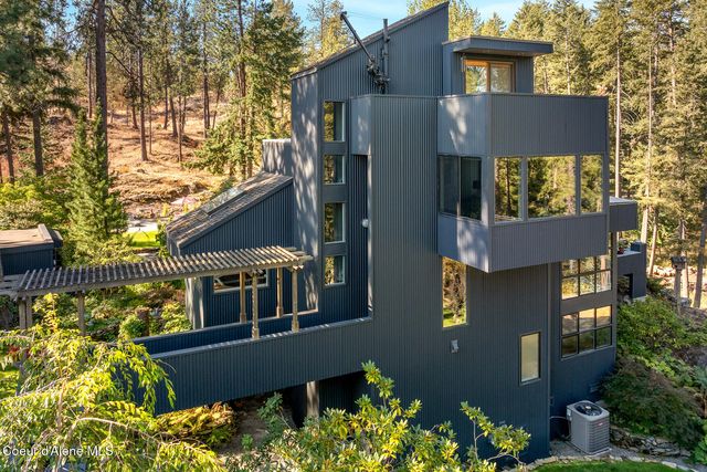 355 S Hidden Cove RD, Coeur D'alene, ID 83814
