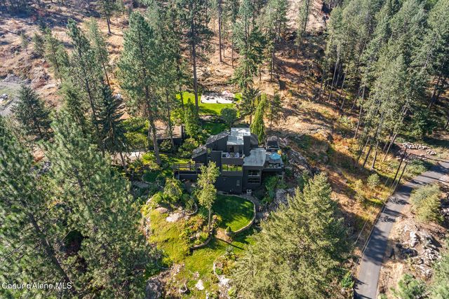 355 S Hidden Cove RD, Coeur D'alene, ID 83814