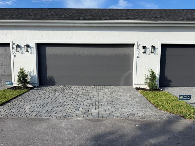 7528 SW HOSFORD Street, Palm City, FL 34990