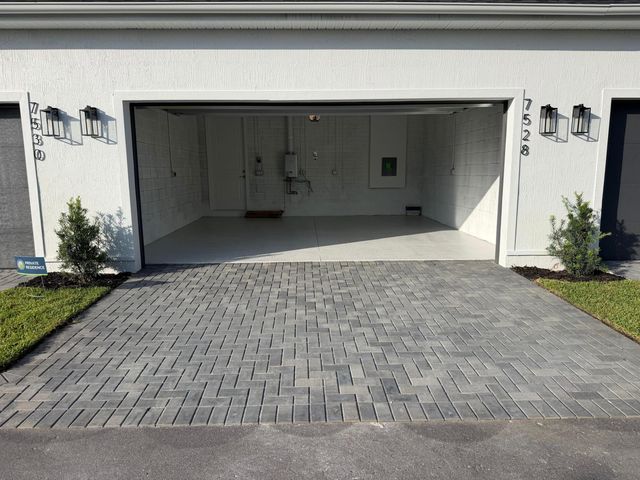 7528 SW HOSFORD Street, Palm City, FL 34990