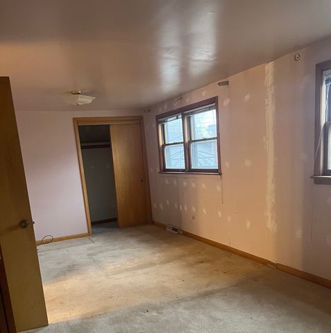 14222 S Woodlawn Avenue, Dolton, IL 60419