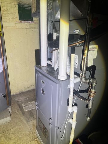 14222 S Woodlawn Avenue, Dolton, IL 60419