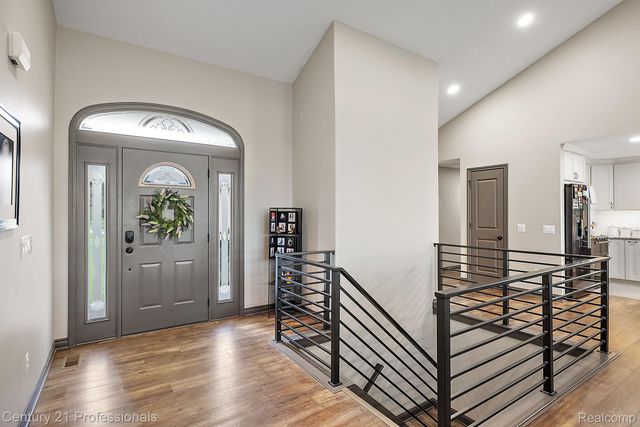 12120 SHAFFER Road, Springfield Twp, MI 48350