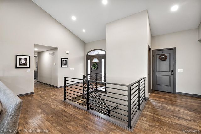 12120 SHAFFER Road, Springfield Twp, MI 48350