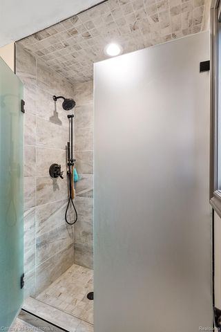 12120 SHAFFER Road, Springfield Twp, MI 48350