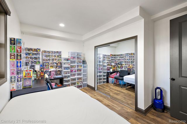 12120 SHAFFER Road, Springfield Twp, MI 48350