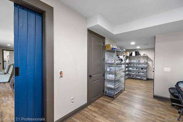 12120 SHAFFER Road, Springfield Twp, MI 48350