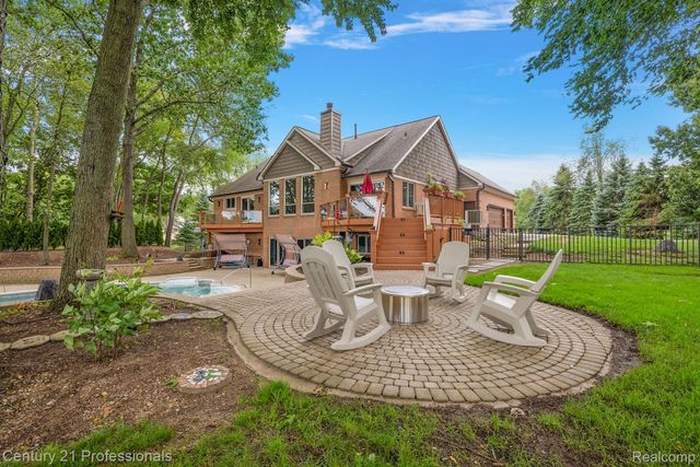 12120 SHAFFER Road, Springfield Twp, MI 48350