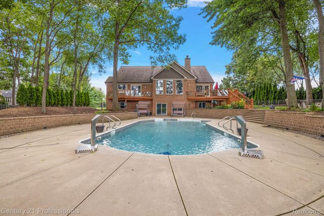 12120 SHAFFER Road, Springfield Twp, MI 48350