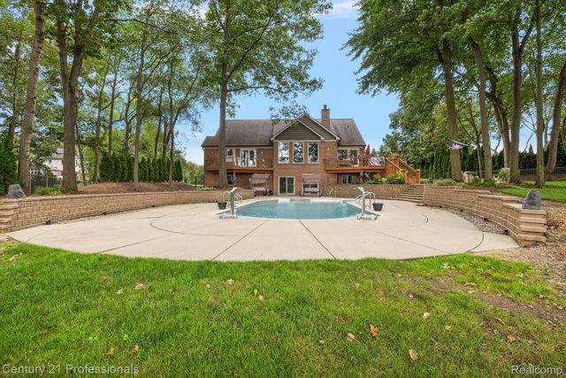 12120 SHAFFER Road, Springfield Twp, MI 48350