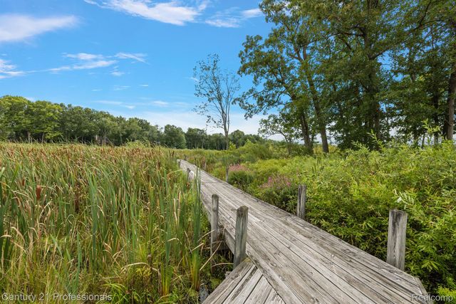 12120 SHAFFER Road, Springfield Twp, MI 48350