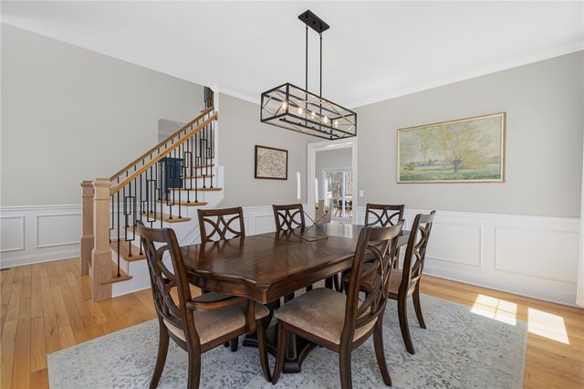 25 Kristin Drive, Cranston, RI 02921