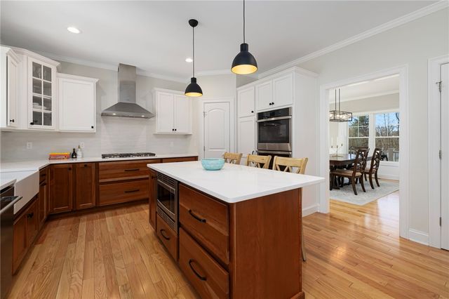 25 Kristin Drive, Cranston, RI 02921