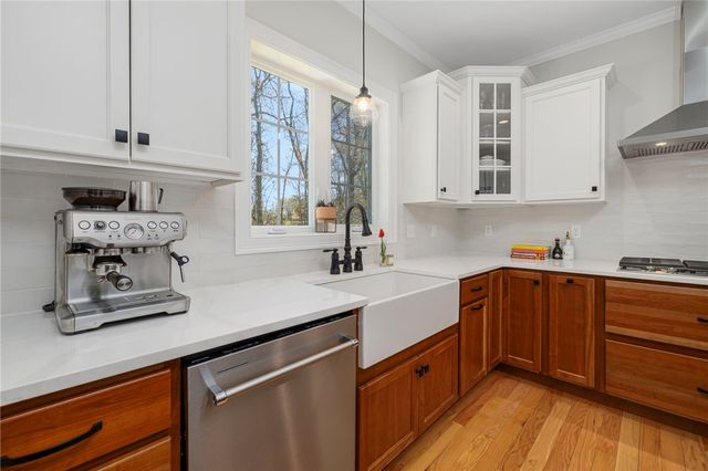 25 Kristin Drive, Cranston, RI 02921