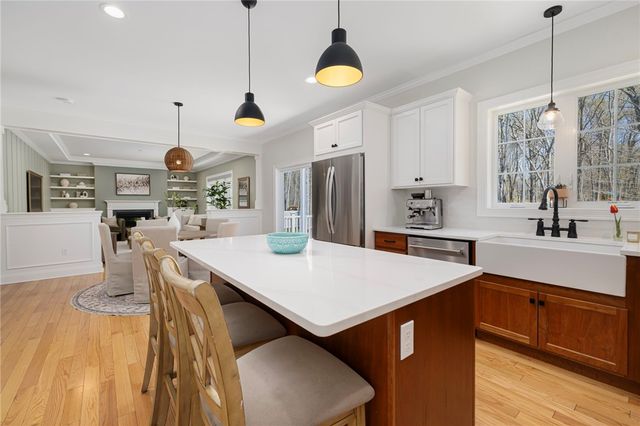 25 Kristin Drive, Cranston, RI 02921