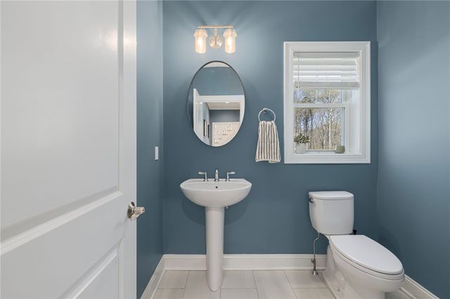 25 Kristin Drive, Cranston, RI 02921