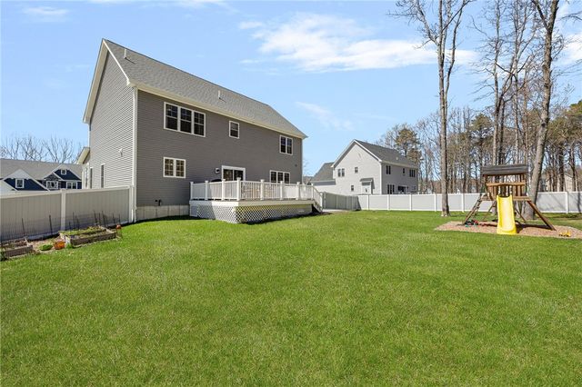 25 Kristin Drive, Cranston, RI 02921