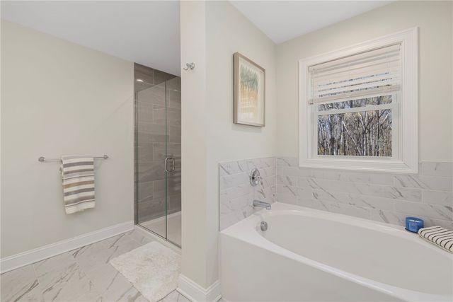 25 Kristin Drive, Cranston, RI 02921