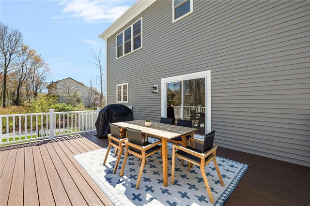 25 Kristin Drive, Cranston, RI 02921