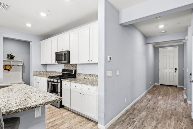 3627 Edington Dr, Rancho Cordova, CA 95742