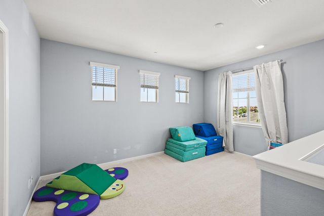 3627 Edington Dr, Rancho Cordova, CA 95742