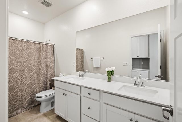 3627 Edington Dr, Rancho Cordova, CA 95742