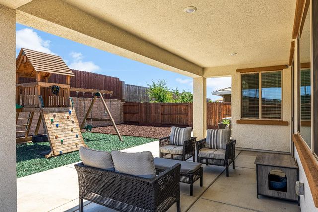 3627 Edington Dr, Rancho Cordova, CA 95742