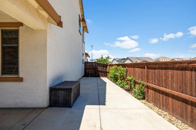 3627 Edington Dr, Rancho Cordova, CA 95742