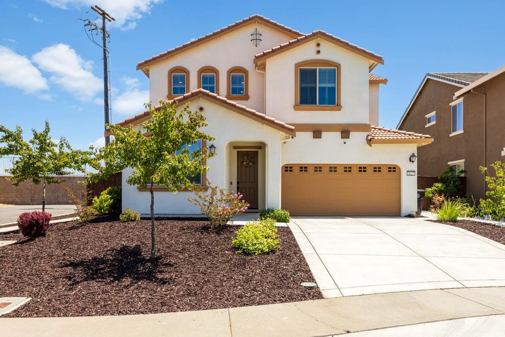 3627 Edington Dr, Rancho Cordova, CA 95742
