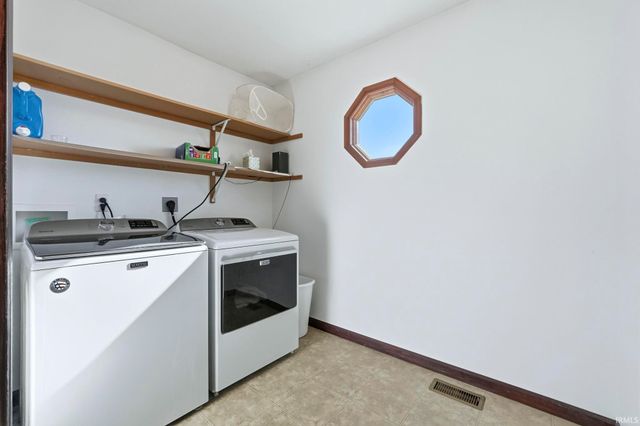 16902 Prine Road, Yoder, IN 46798